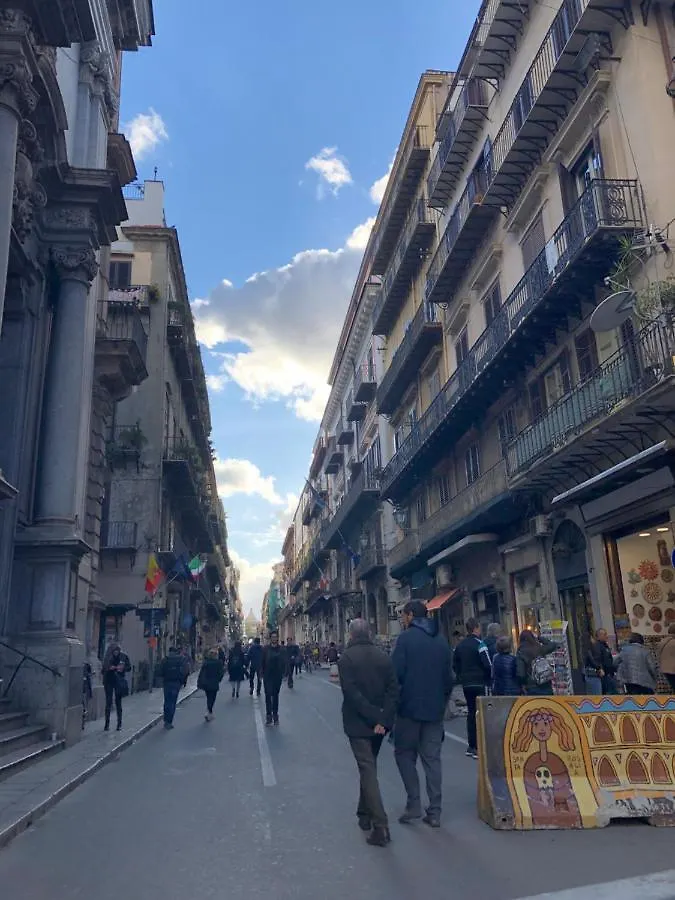 Il Sole Dei 4 Canti Palermo